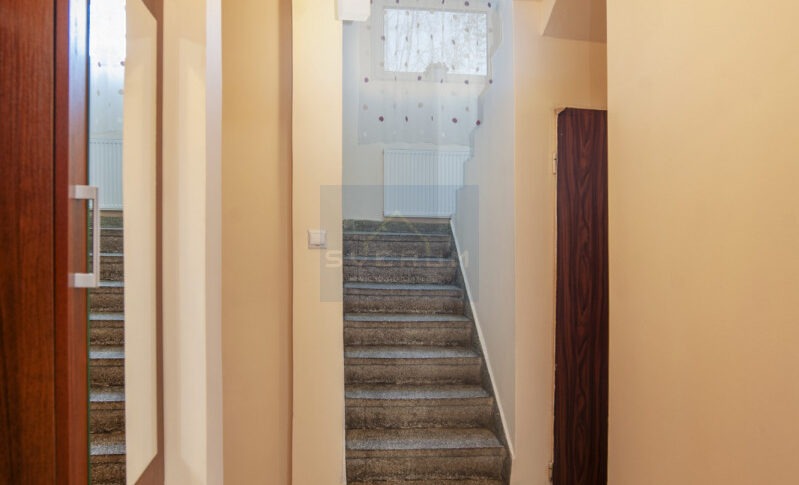 Dom na Sprzedaż, 180m2, Oczko - 9