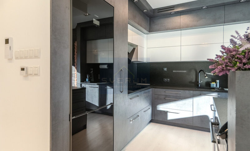 Dom na Sprzedaż, 211.62m2, Częstochowa-Parkitka - 4