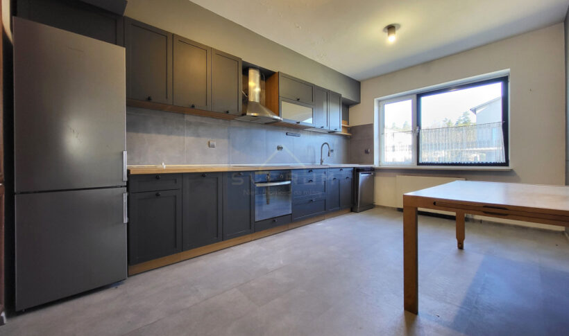 Dom na Sprzedaż, 160.00m2, Konopiska - 2