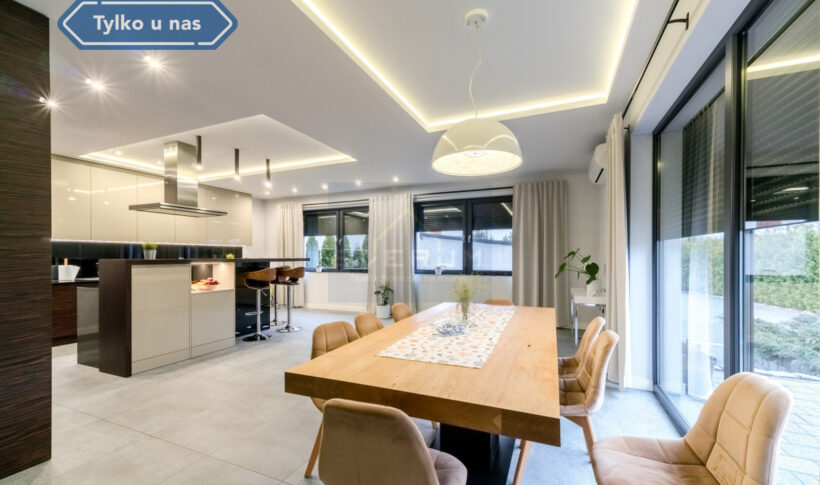 Dom na Sprzedaż, 480.00m2, Zawada - 10