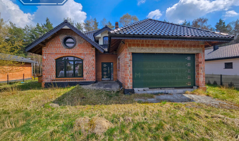 Dom na Sprzedaż, 342.00m2, Poraj - 1