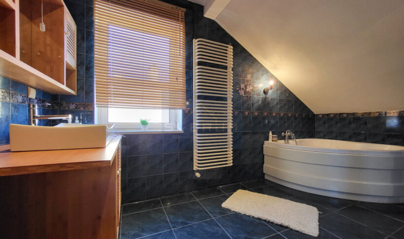 Dom na Sprzedaż, 160.00m2, Konopiska - 3