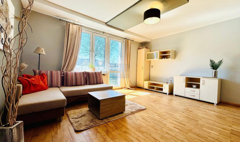 Mieszkanie na Sprzedaż, 56.00m2, Częstochowa-Tysiąclecie - 0