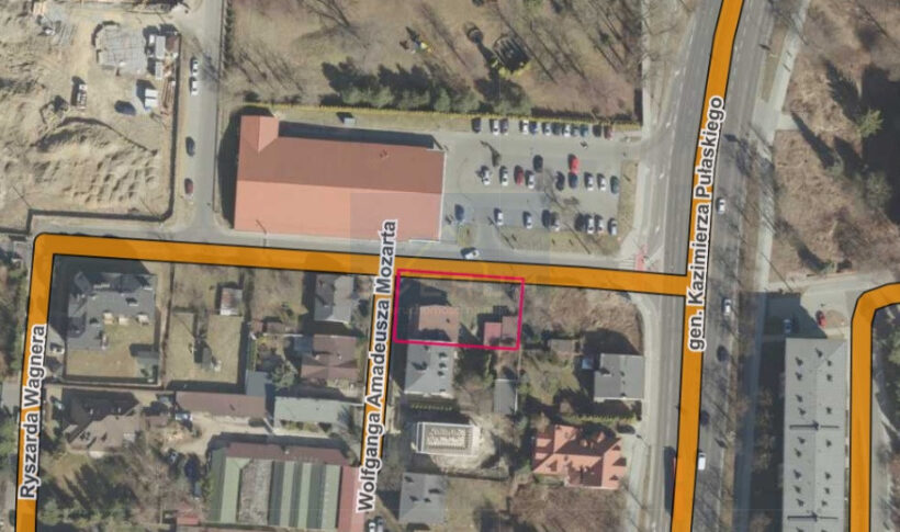 Dom na Sprzedaż, 304.90m2, Częstochowa-Śródmieście - 3