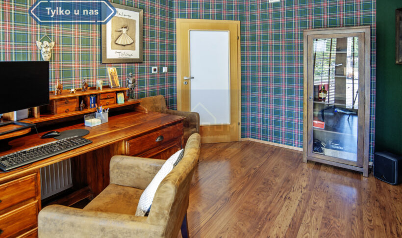 Dom na Sprzedaż, 449.80m2, Poczesna - 9