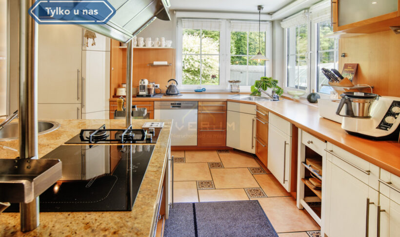 Dom na Sprzedaż, 449.80m2, Poczesna - 33