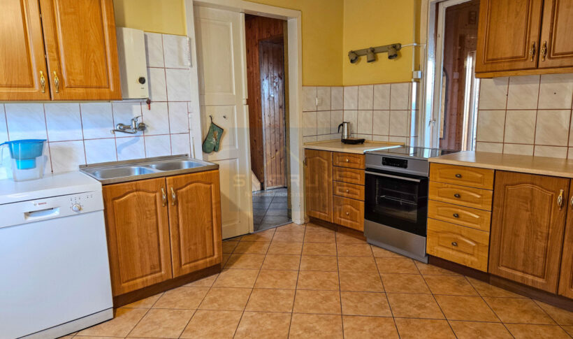 Dom na Sprzedaż, 140.00m2, Żarki - 11