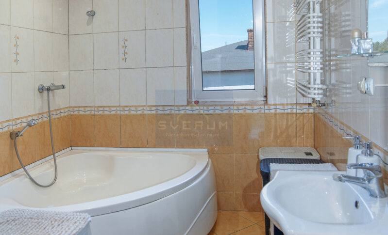 Dom na Sprzedaż, 200.00m2, Kamienica Polska - 34