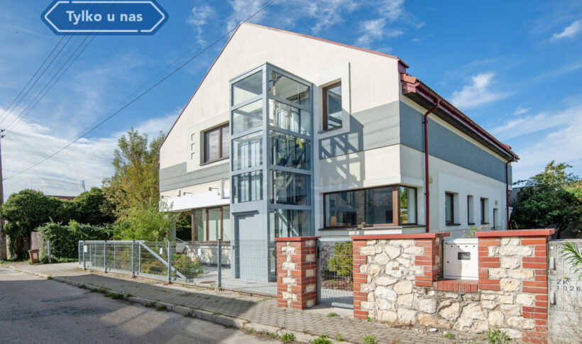 Lokal komercyjny na Wynajem, 146.61m2, Częstochowa-Zawodzie - 1