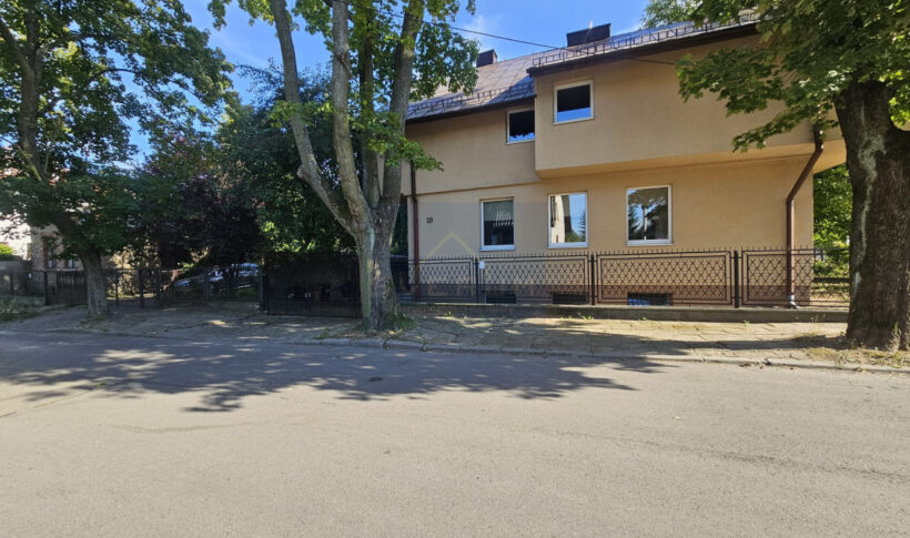 Dom na Wynajem, 100.00m2, Częstochowa-Podjasnogórska - 0