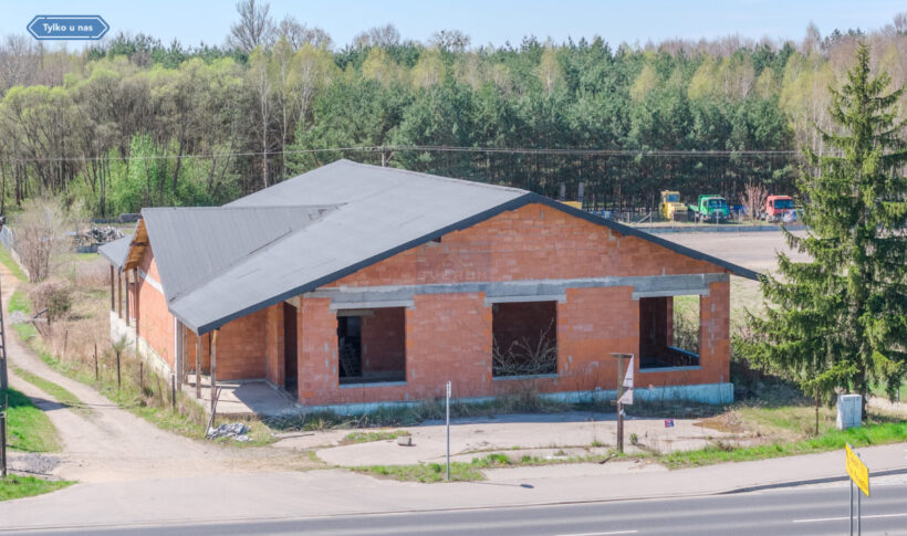 Lokal komercyjny na Sprzedaż, 394.00m2, Poczesna - 2