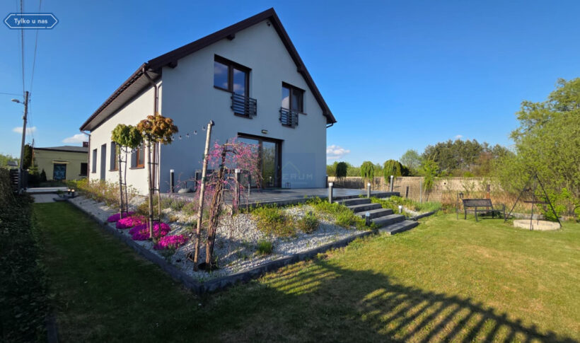 Dom na Sprzedaż, 210.90m2, Częstochowa-Dźbów - 0