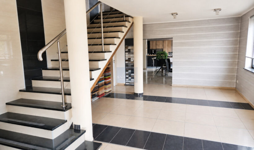 Lokal komercyjny na Sprzedaż, 755.00m2, Jaskrów - 2