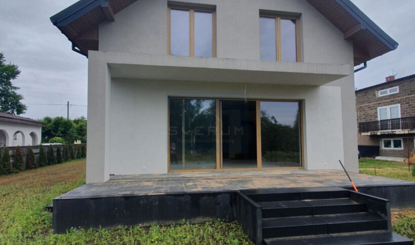 Dom na Sprzedaż, 145.00m2, Kolonia Poczesna - 1