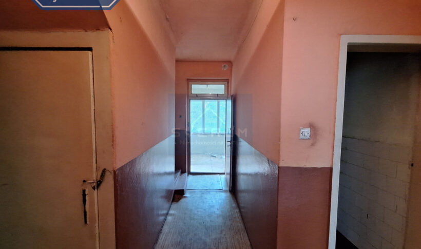 Dom na Sprzedaż, 100.00m2, Kłomnice - 12