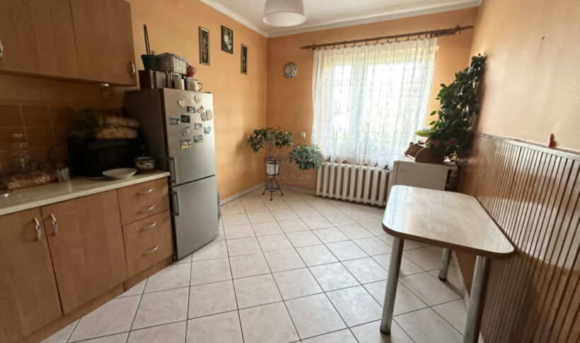 Dom na Sprzedaż, 220.00m2, Częstochowa-Błeszno - 8