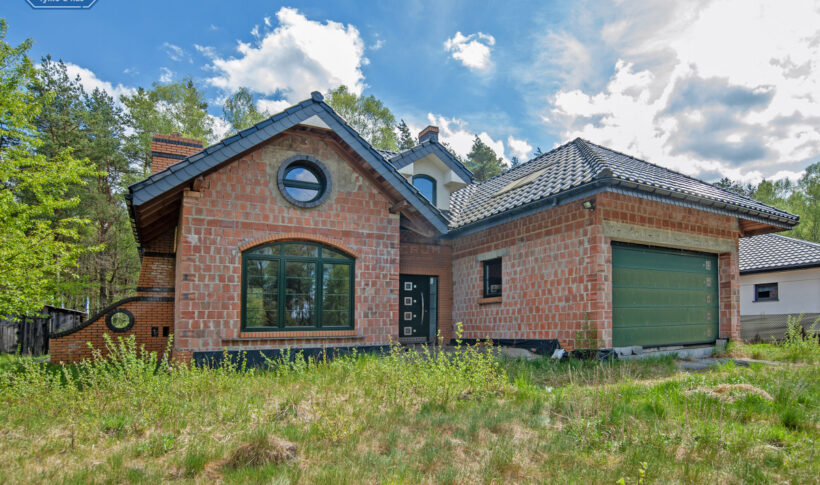 Dom na Sprzedaż, 342.00m2, Poraj - 1