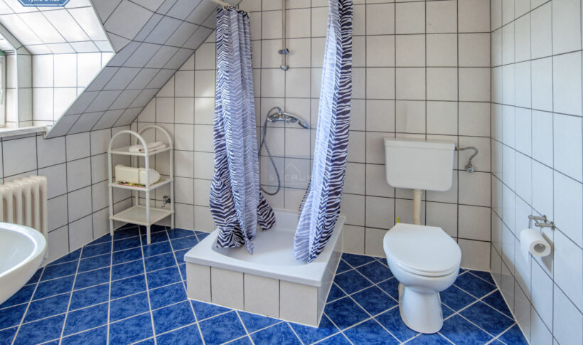 Dom na Sprzedaż, 345.00m2, Niegowa - 18