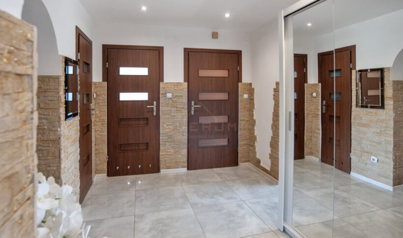 Dom na Sprzedaż, 200.00m2, Kamienica Polska - 8