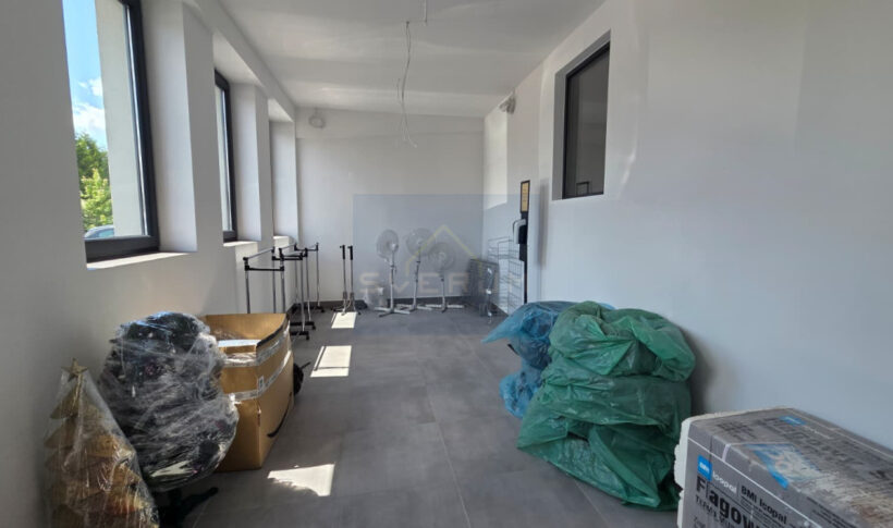 Lokal komercyjny na Wynajem, 160.00m2, Kłobuck - 1