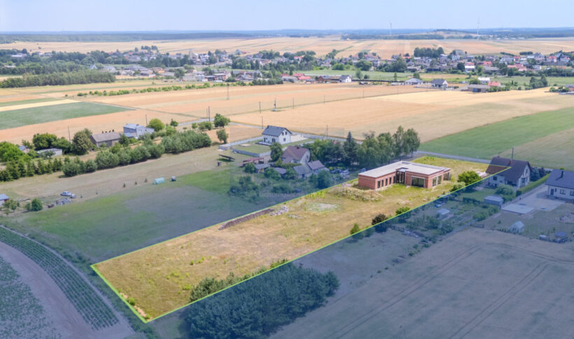 Dom na Sprzedaż, 300.36m2, Łobodno - 4