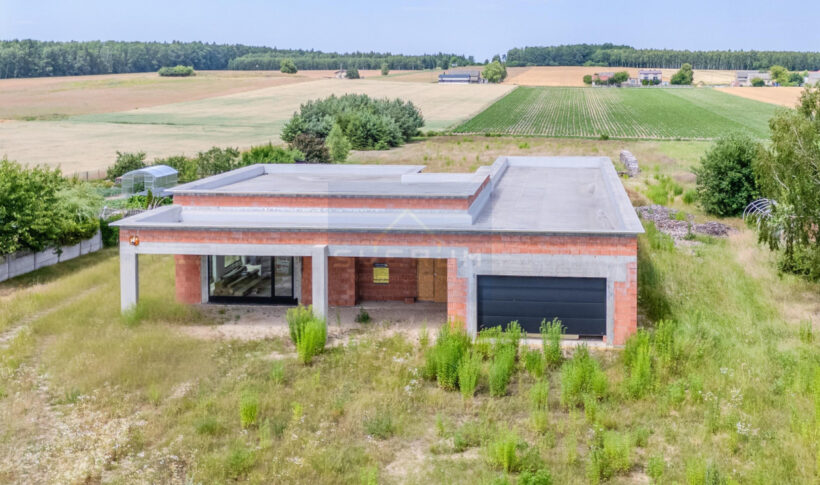 Dom na Sprzedaż, 300.36m2, Łobodno - 10